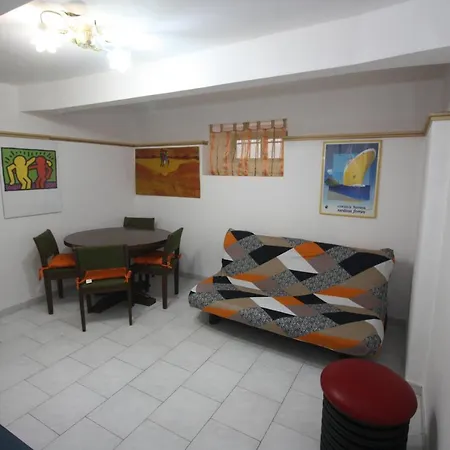 Lejlighed A Pochi Passi Dal Mare Sebenico 18 *
