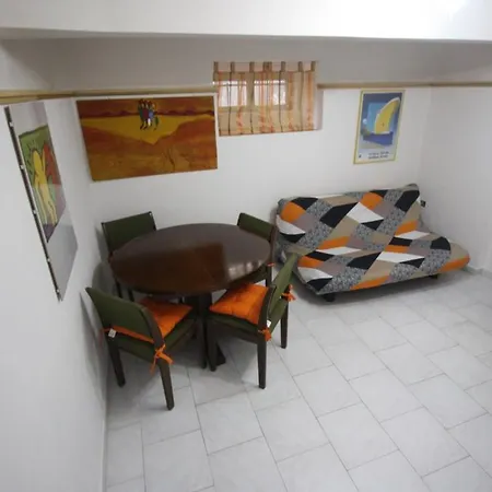 Apartment A Pochi Passi Dal Mare Sebenico 18