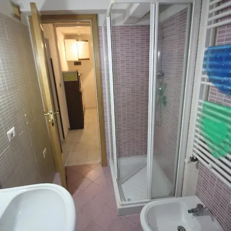 A Pochi Passi Dal Mare Sebenico 18 Apartment